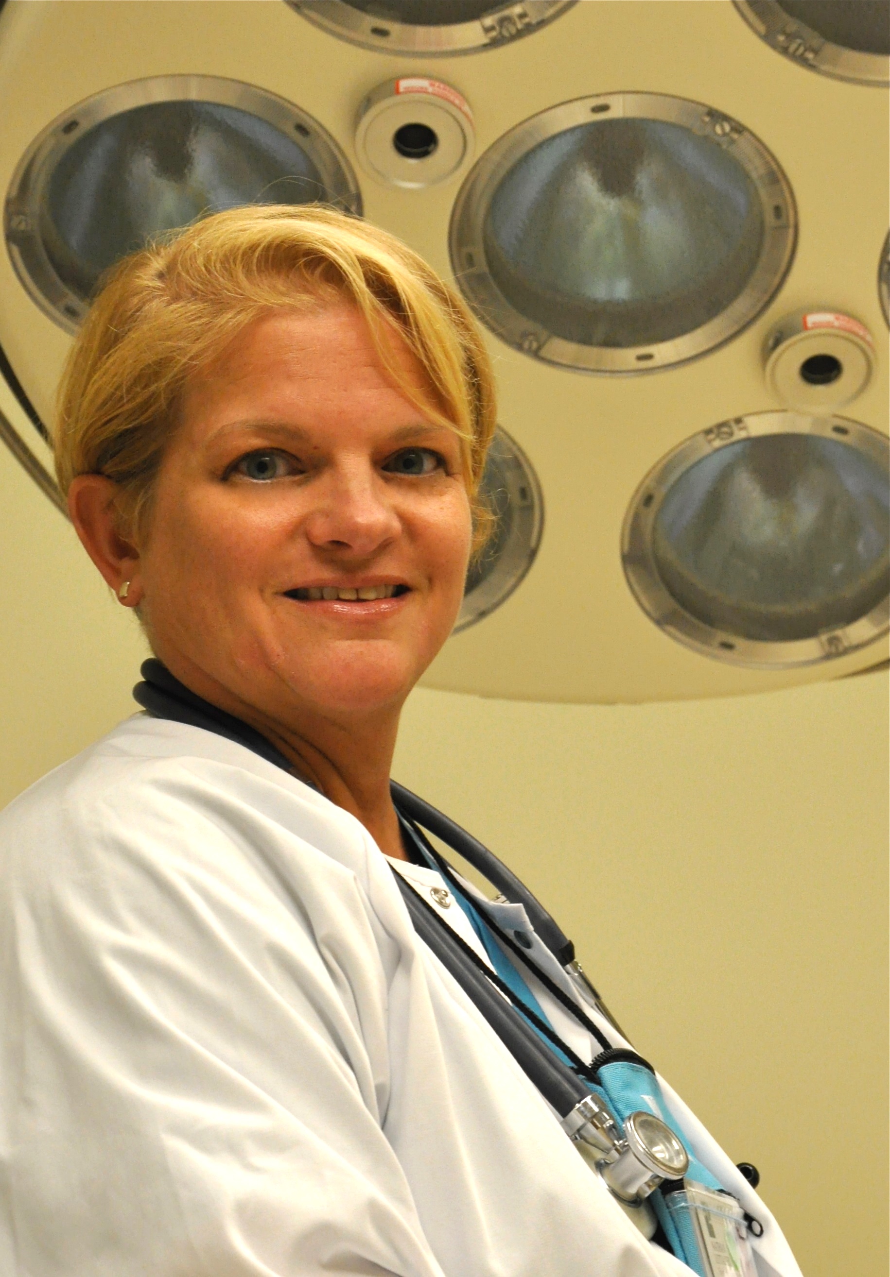 Female gastroenterologist and internist serving Columbia and